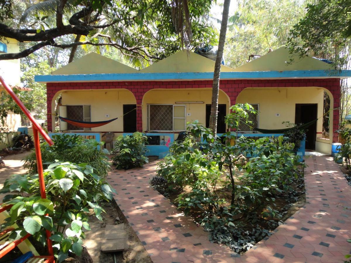 Silver Moon Guest House Anjuna Exterior photo